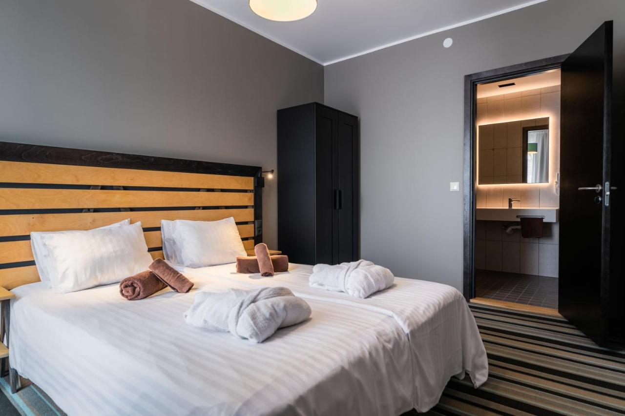 Johan Design & Spa Hotel Kuressaare Bagian luar foto