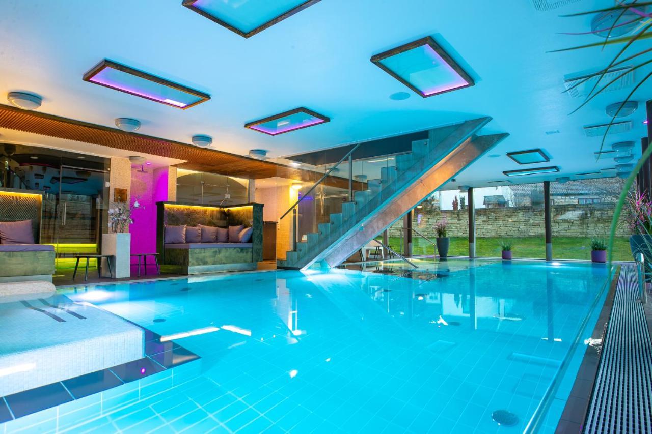 Johan Design & Spa Hotel Kuressaare Bagian luar foto