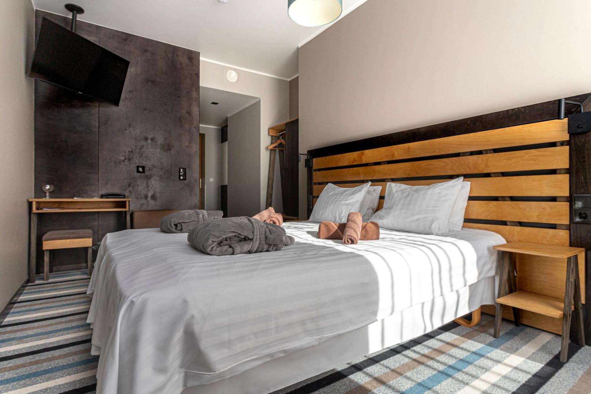 Johan Design & Spa Hotel Kuressaare Bagian luar foto
