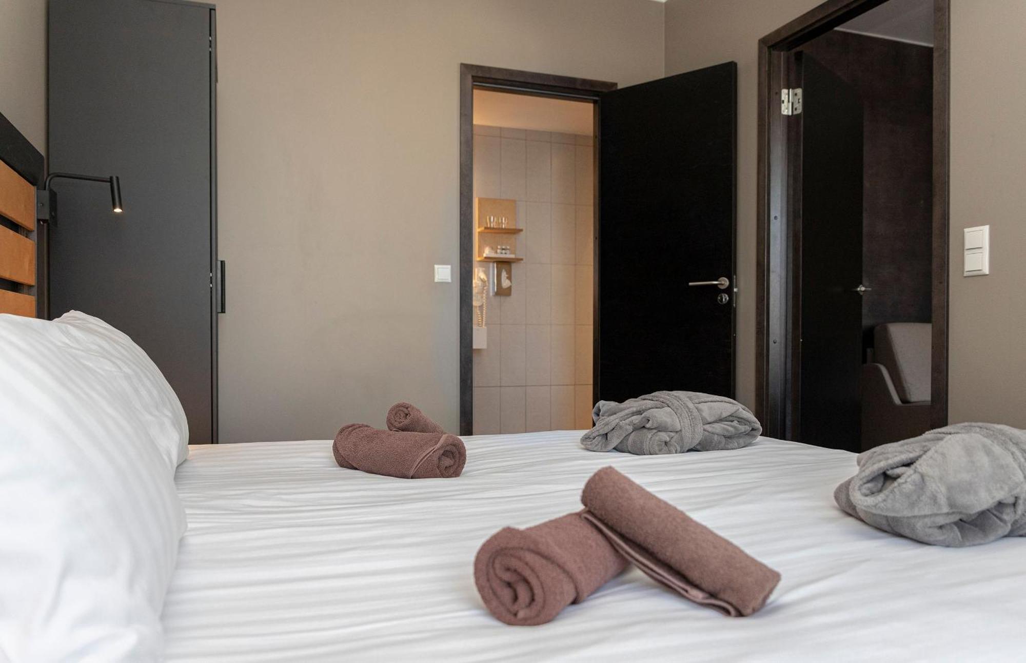 Johan Design & Spa Hotel Kuressaare Bagian luar foto