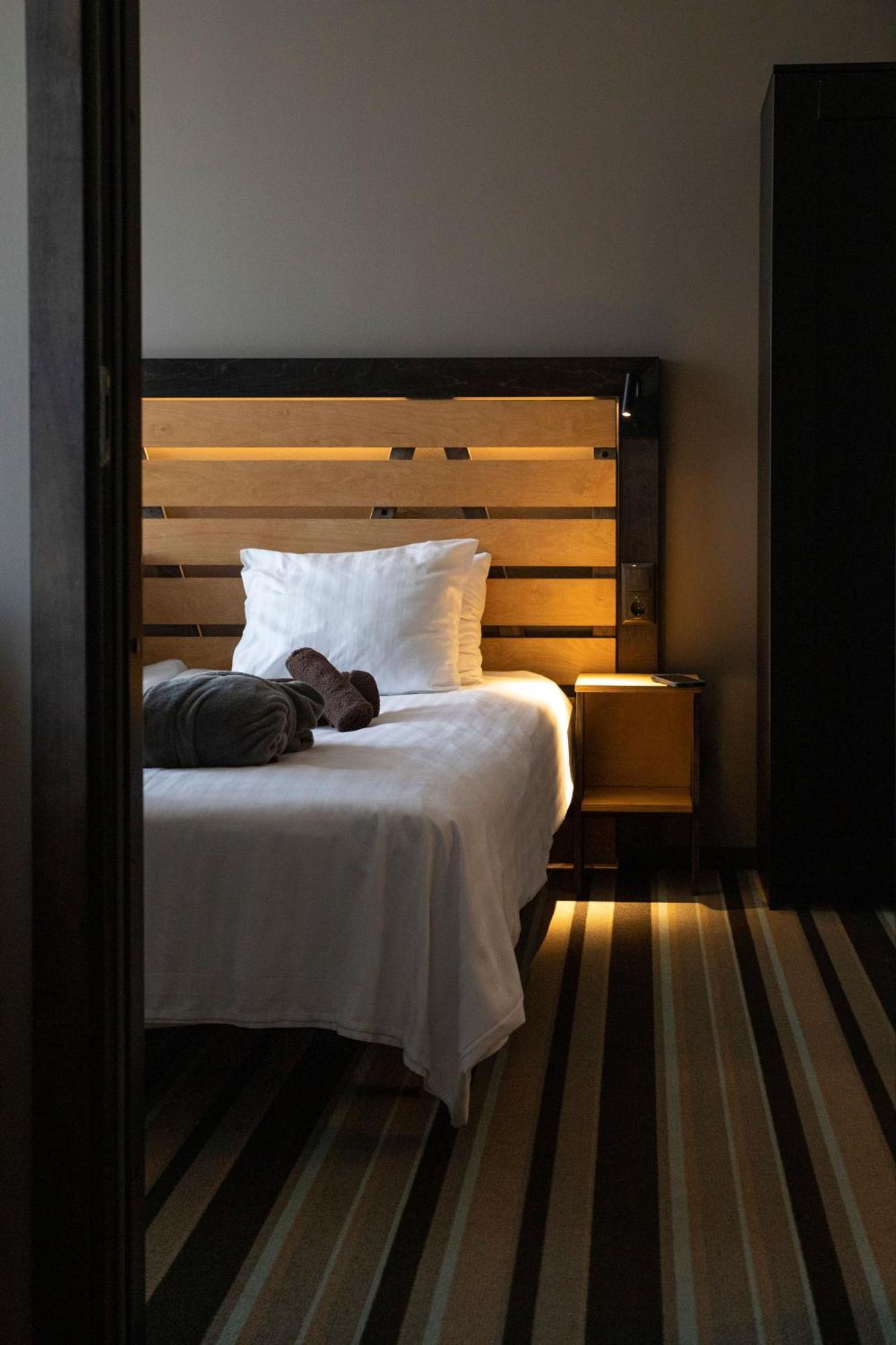 Johan Design & Spa Hotel Kuressaare Bagian luar foto
