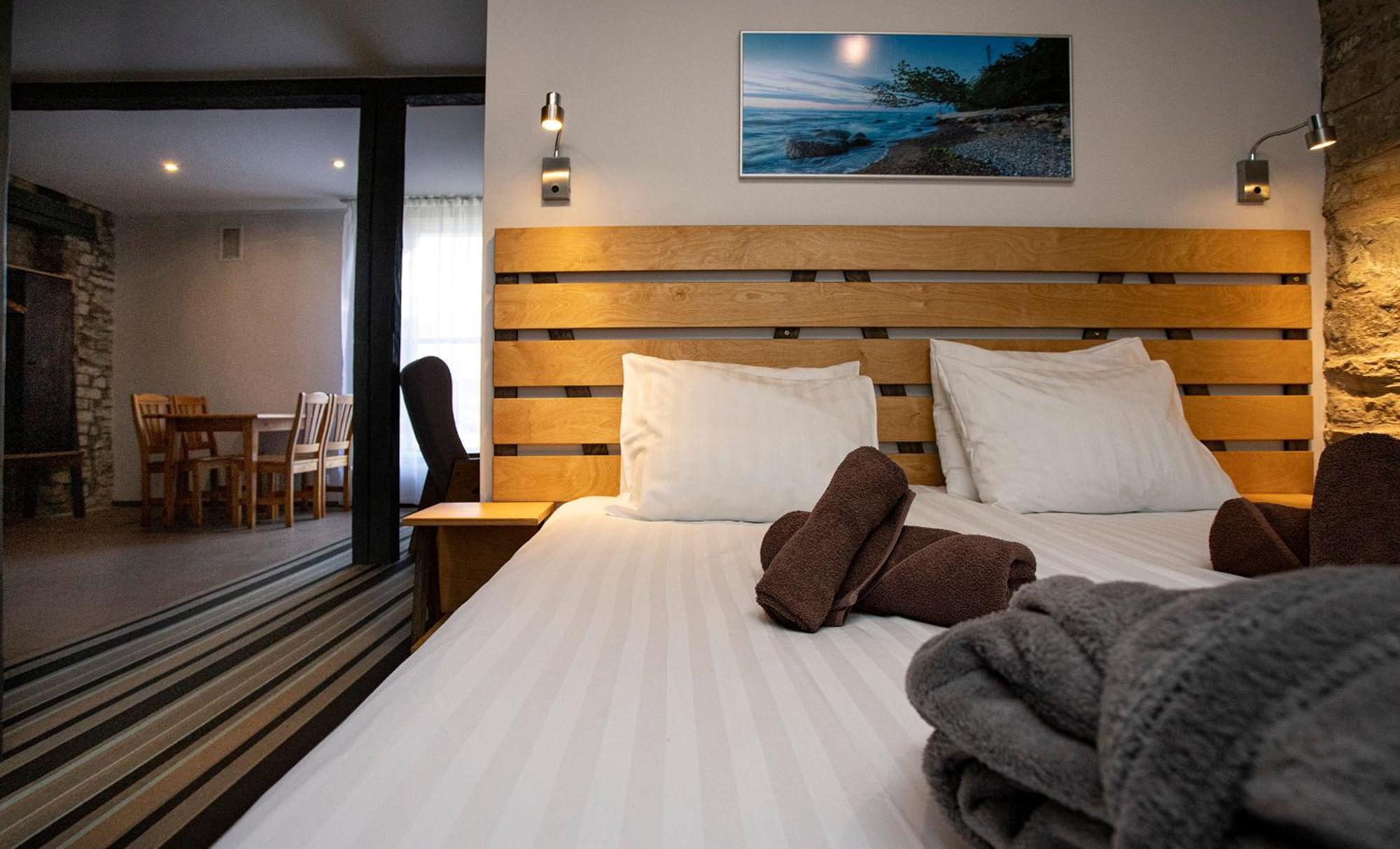 Johan Design & Spa Hotel Kuressaare Ruang foto